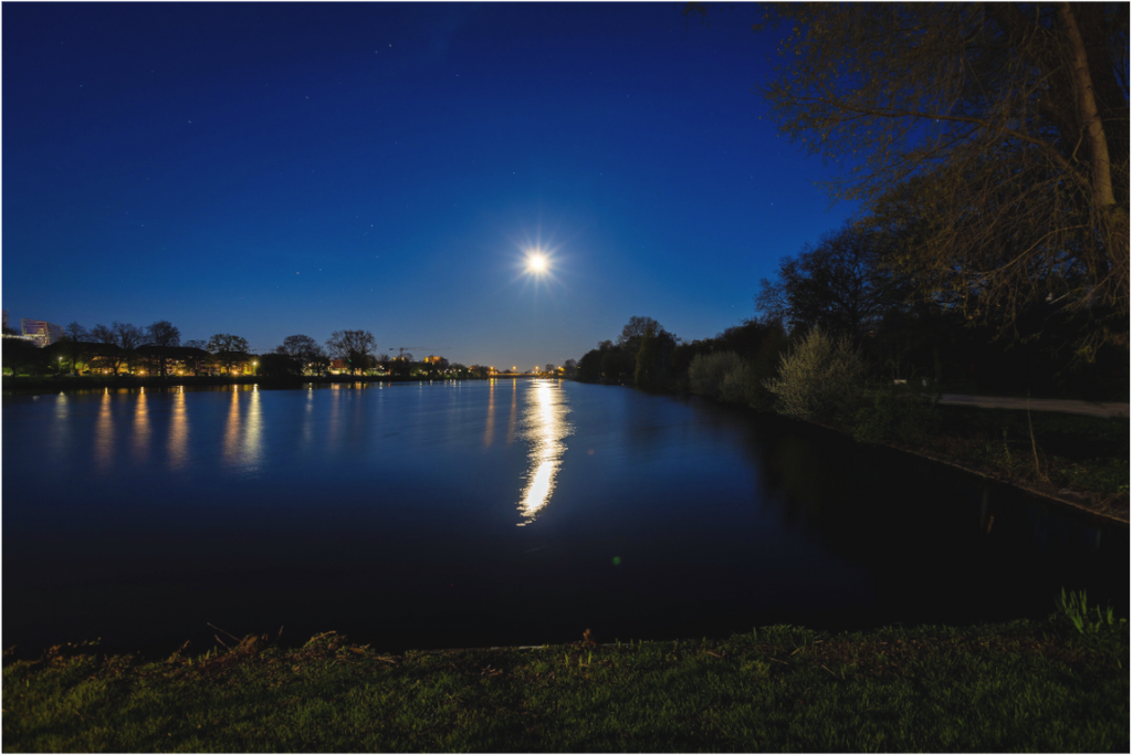 Main image Aasee bei Nacht