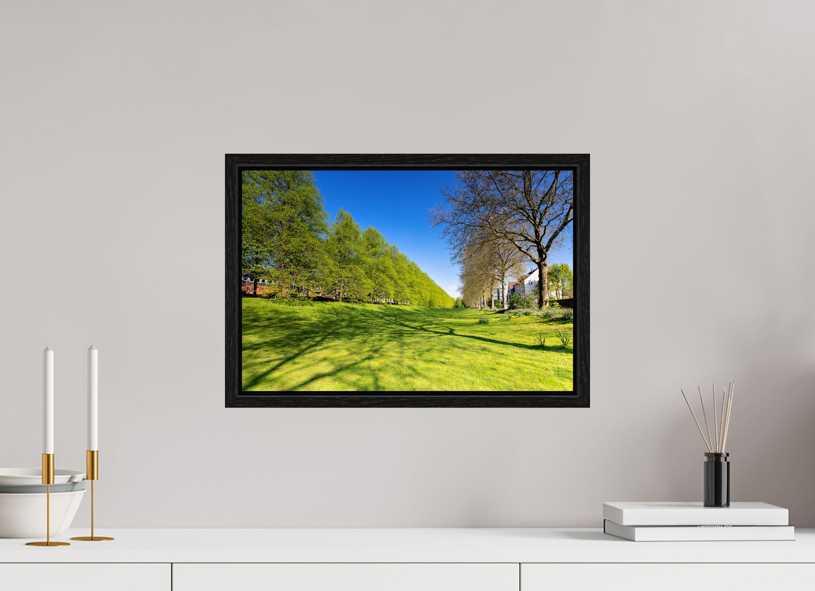 45 x 30 cm, Floater Frame Graben neben der Promenade