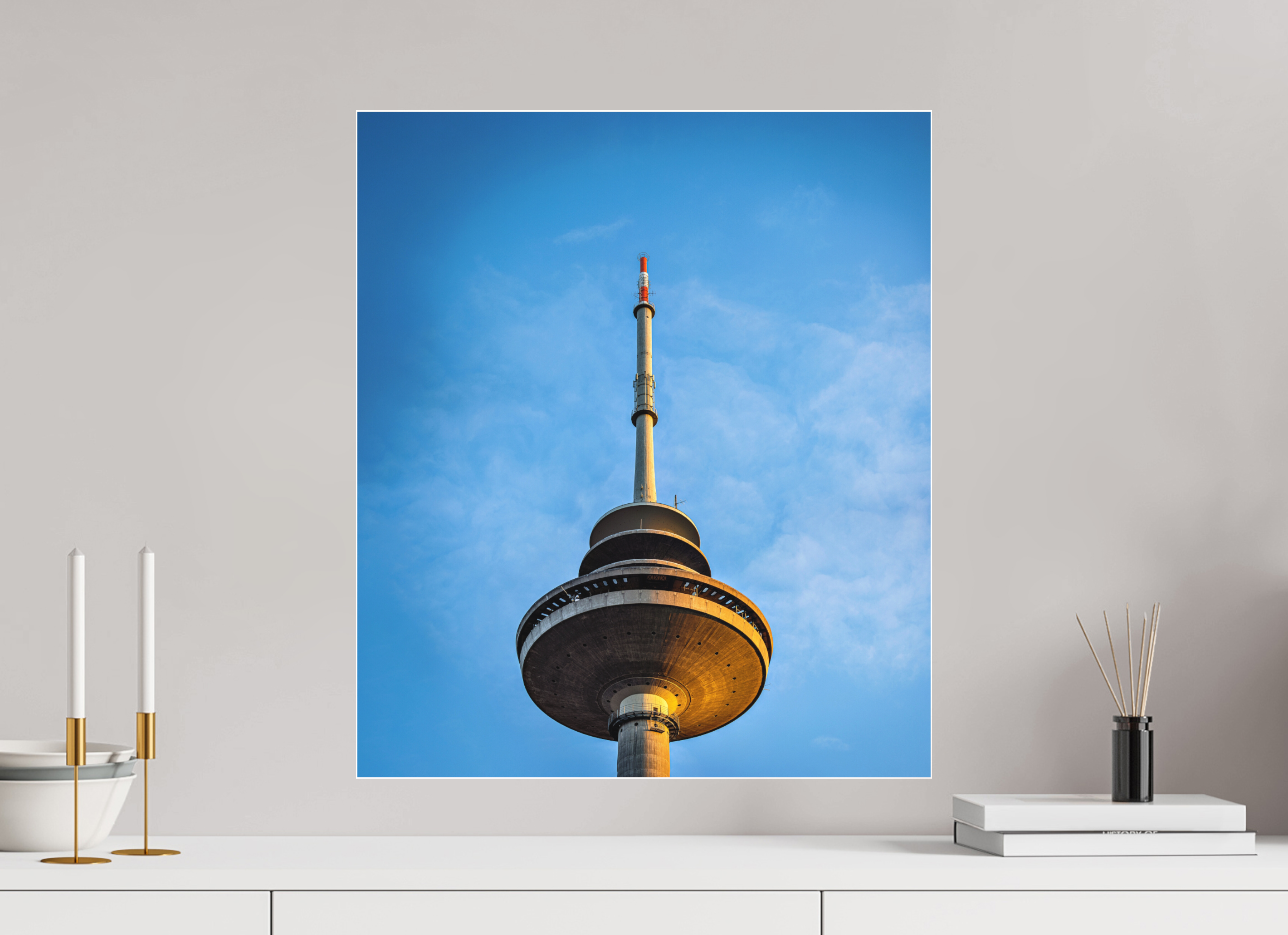 50 x 58 cm, Acrylglas Fine Art Pigmentdruck Der Fernsehturm - Die Spitze