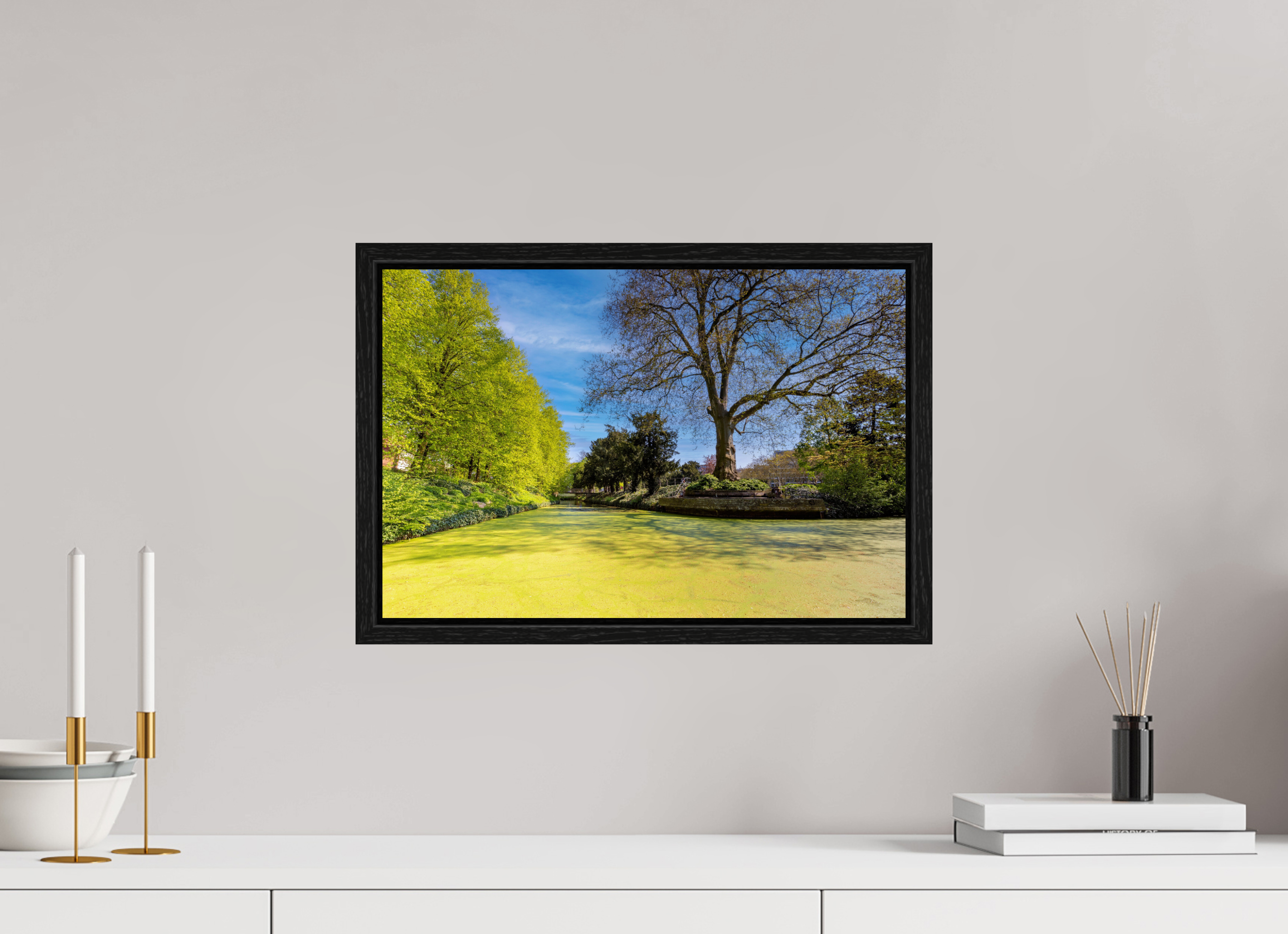 45 x 30 cm, Floater Frame Wassergraben