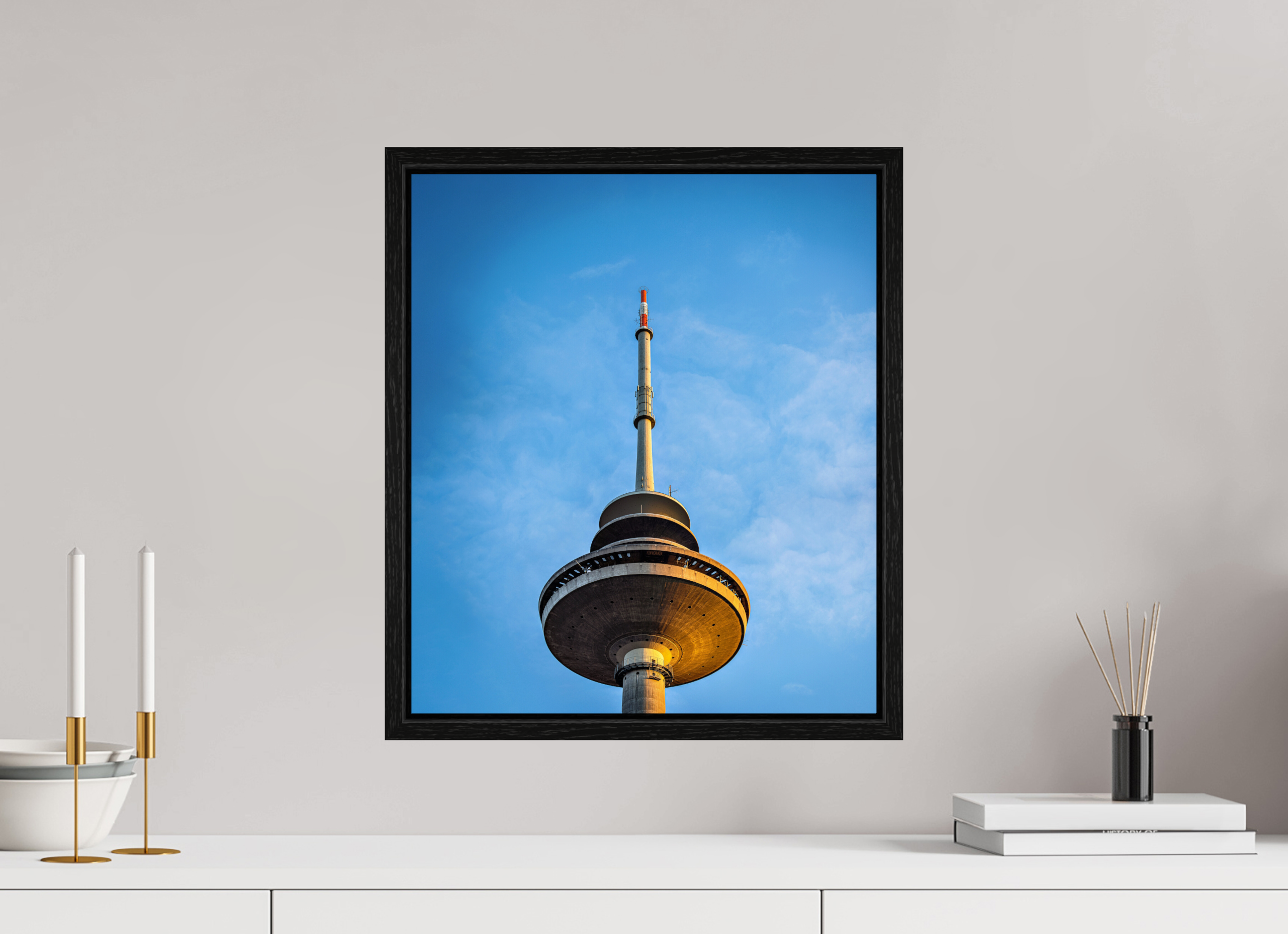 40 x 46,4 cm, Floater Frame Der Fernsehturm - Die Spitze