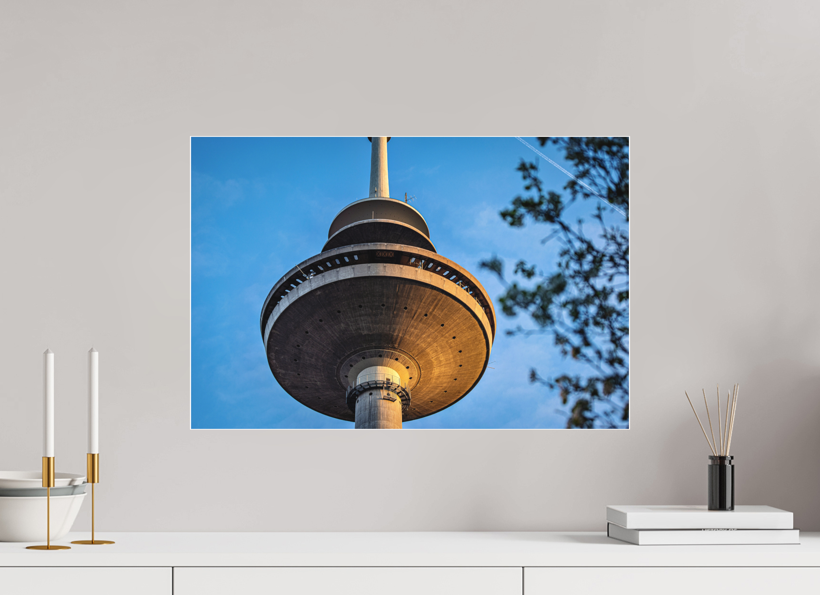 60 x 40 cm, Acrylglas Fine Art Pigmentdruck Der Fernsehturm - Das UFO