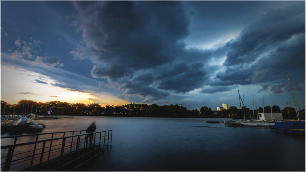 Main image Der Aasee im Gewitter