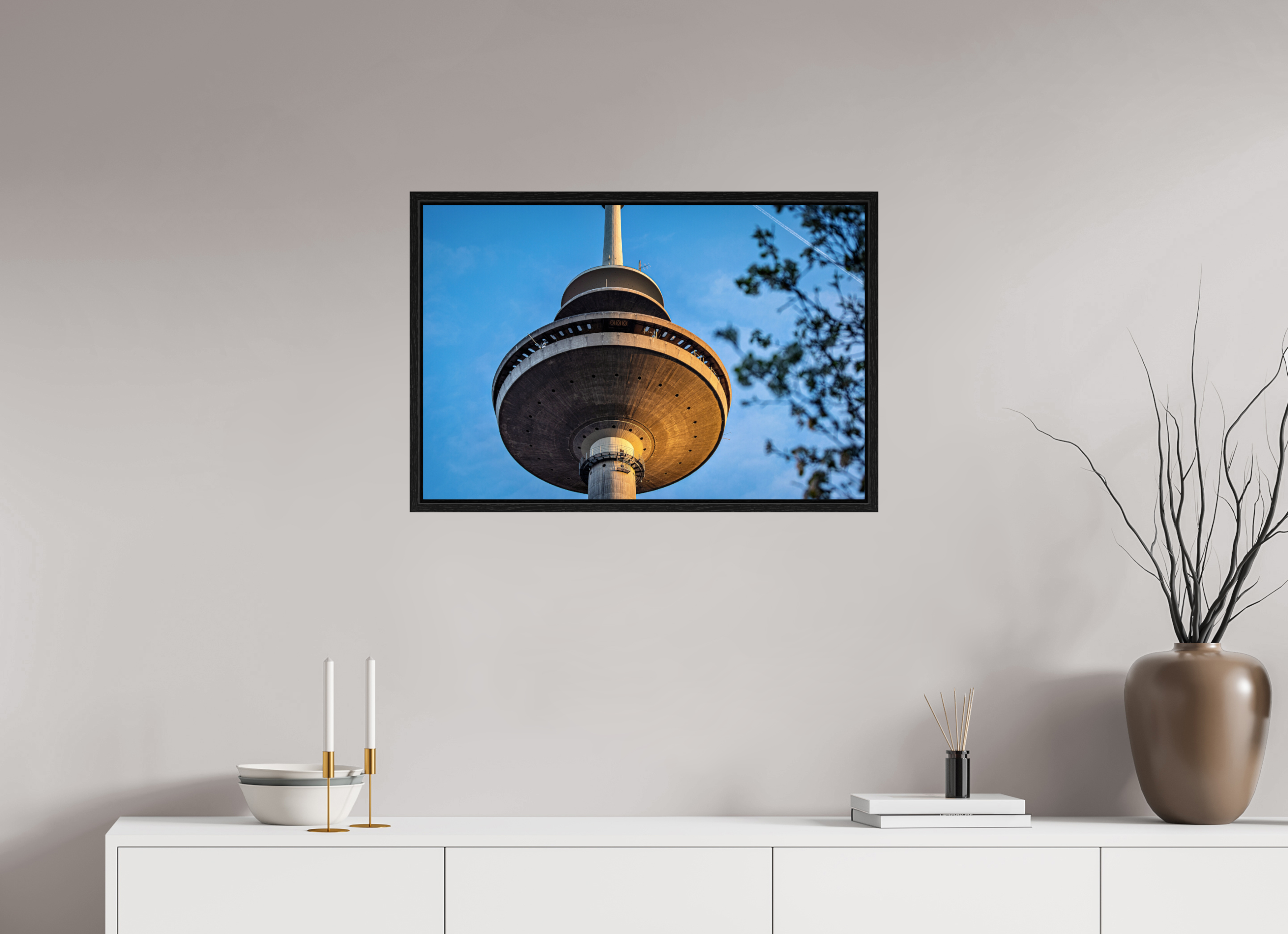 75 x 50 cm, Floater Frame Der Fernsehturm - Das UFO