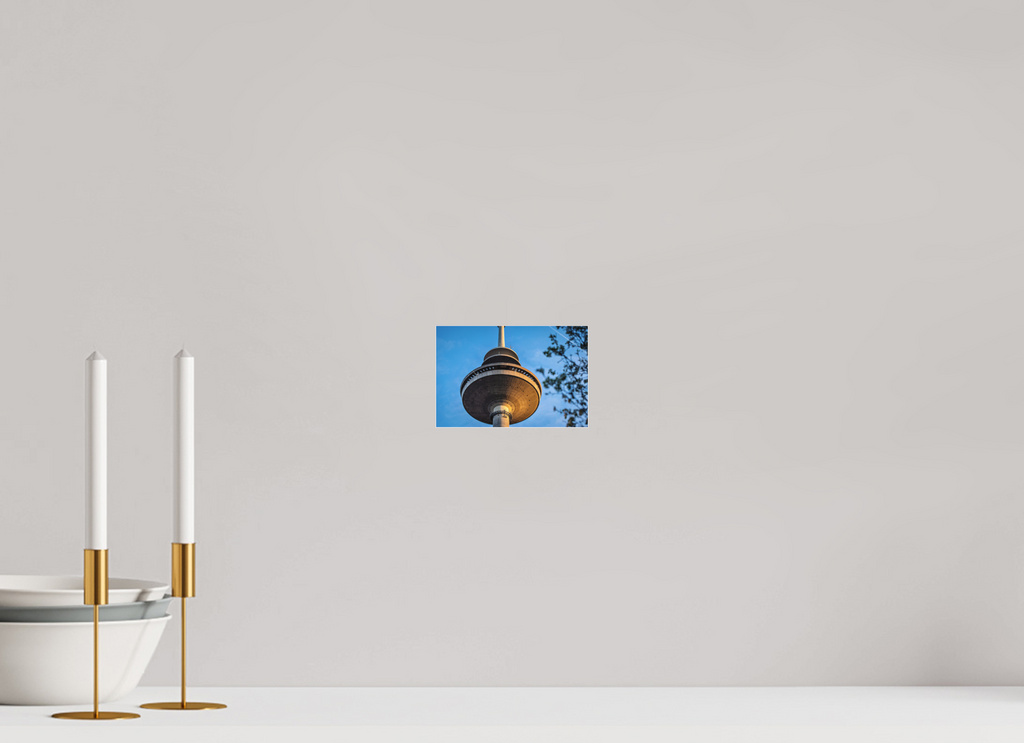 15 x 10 cm, Acrylglas Fine Art Pigmentdruck Der Fernsehturm - Das UFO