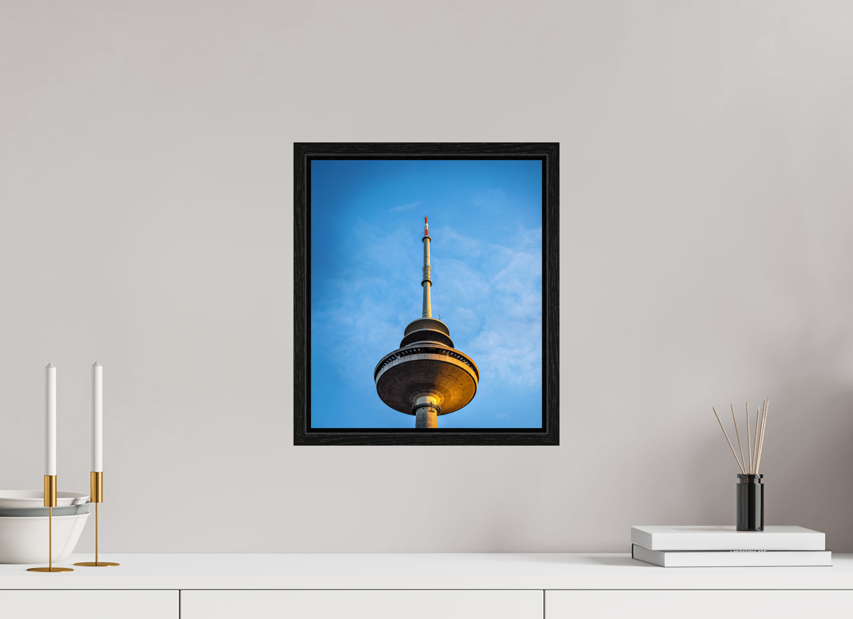 30 x 34,8 cm, Floater Frame Der Fernsehturm - Die Spitze