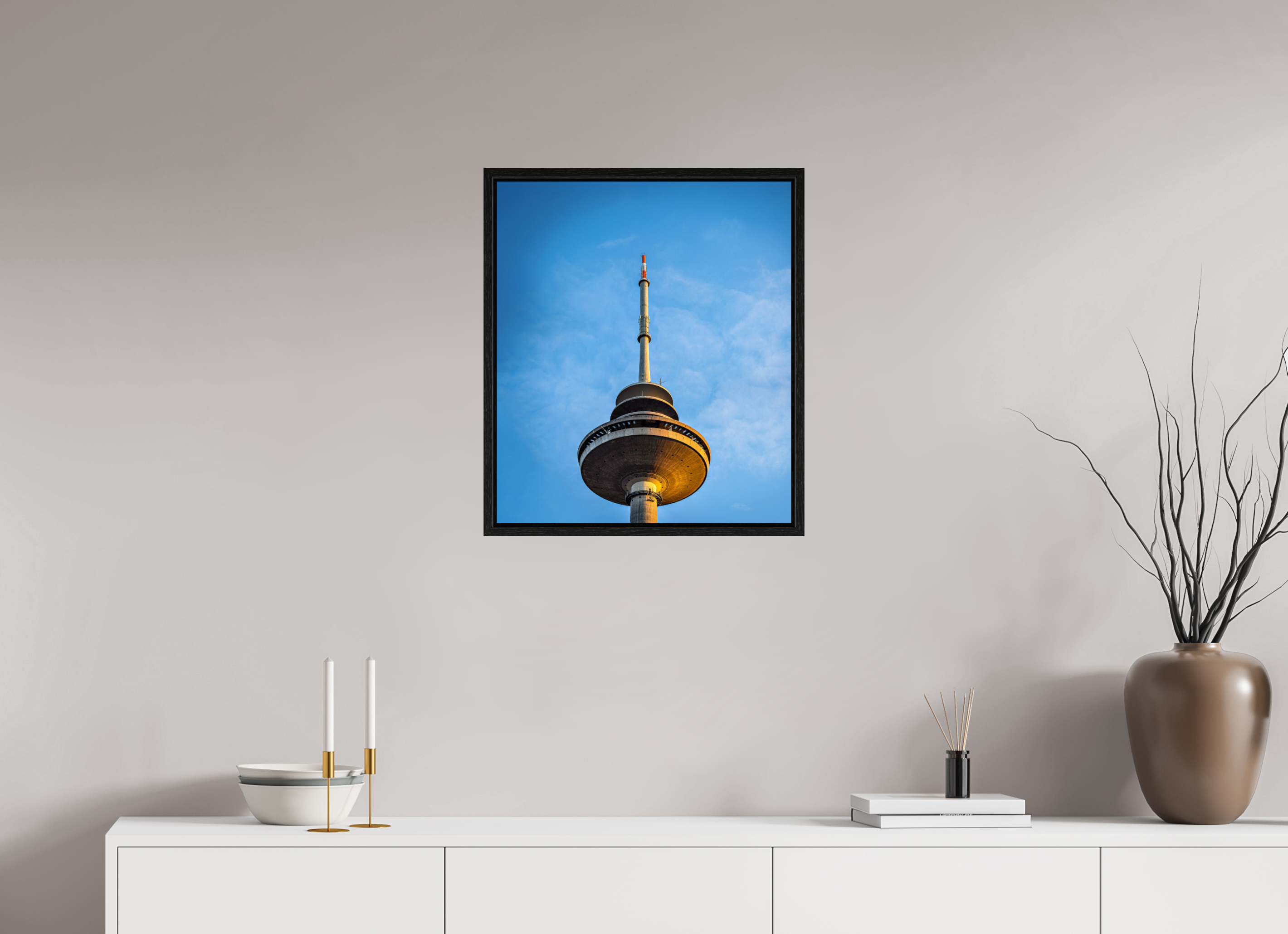 50 x 58 cm, Floater Frame Der Fernsehturm - Die Spitze