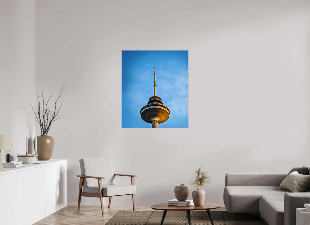 90 x 104,3 cm, Baryta - Fine Art Der Fernsehturm - Die Spitze
