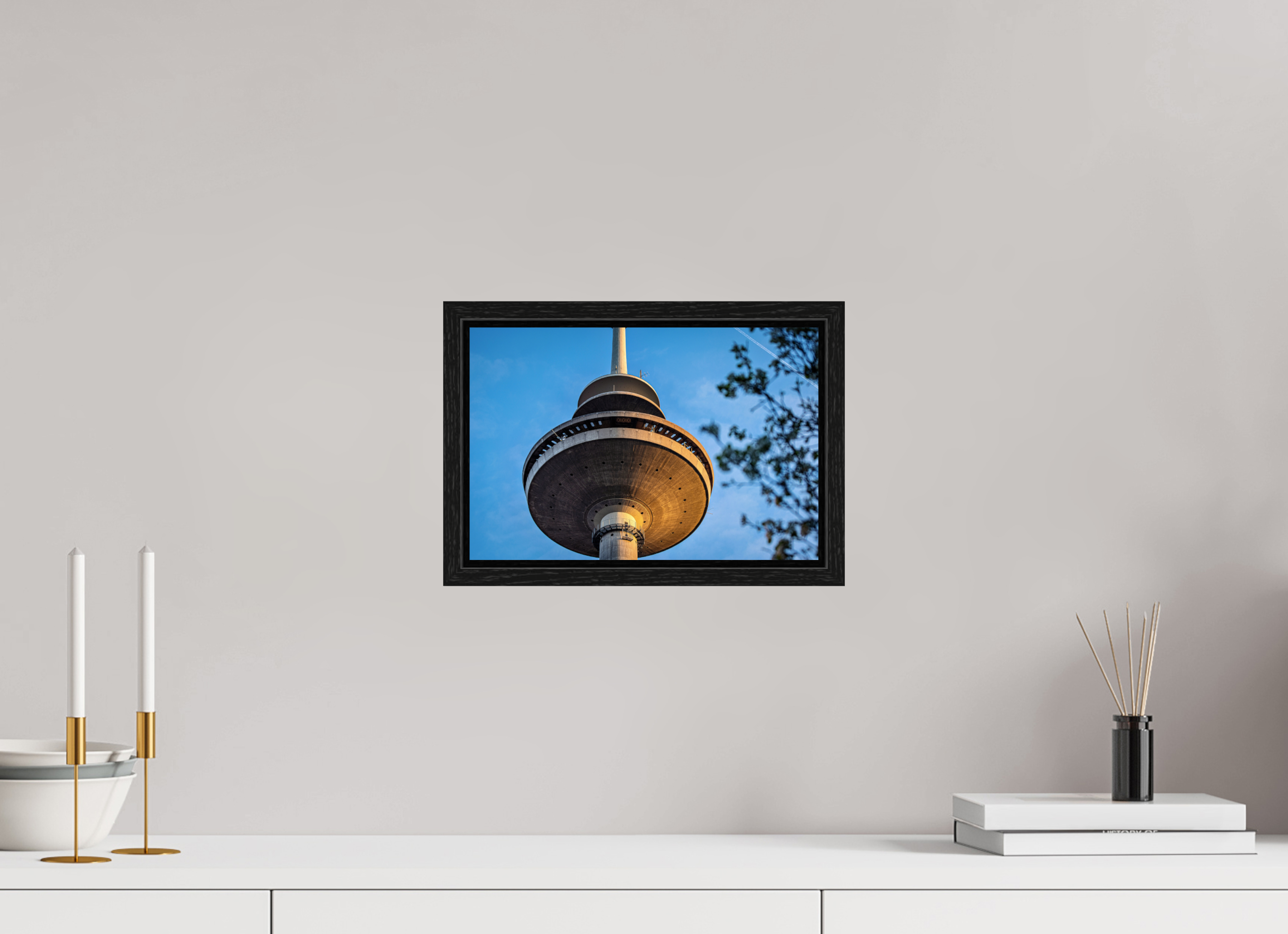 30 x 20 cm, Floater Frame Der Fernsehturm - Das UFO