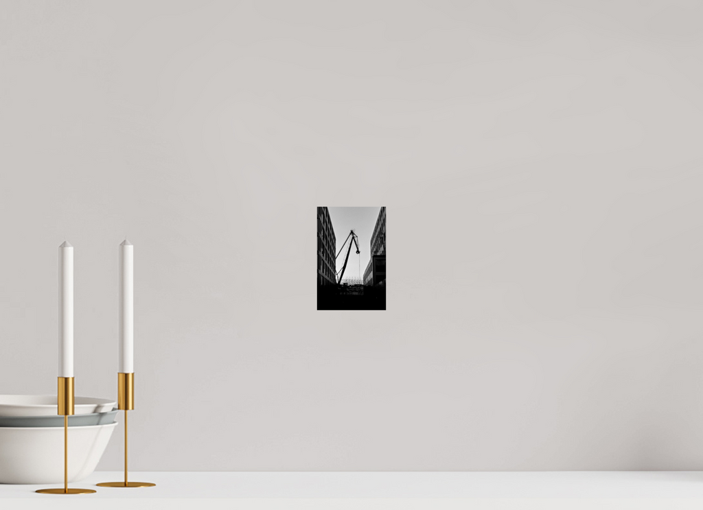 10 x 15 cm, Baryta - Fine Art Der Hafenkran im Hochformat