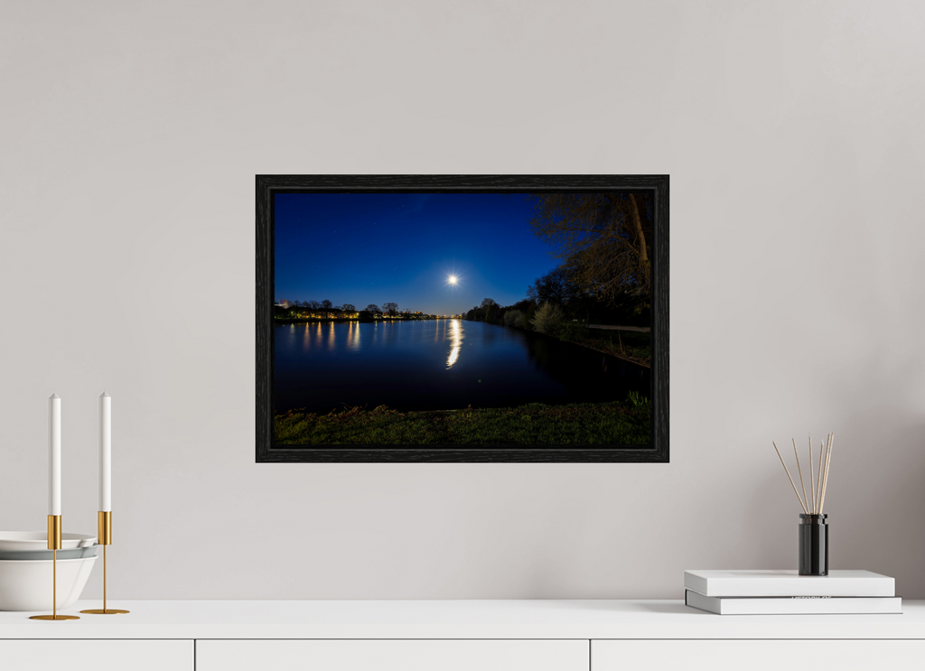 45 x 30 cm, Floater Frame Aasee bei Nacht