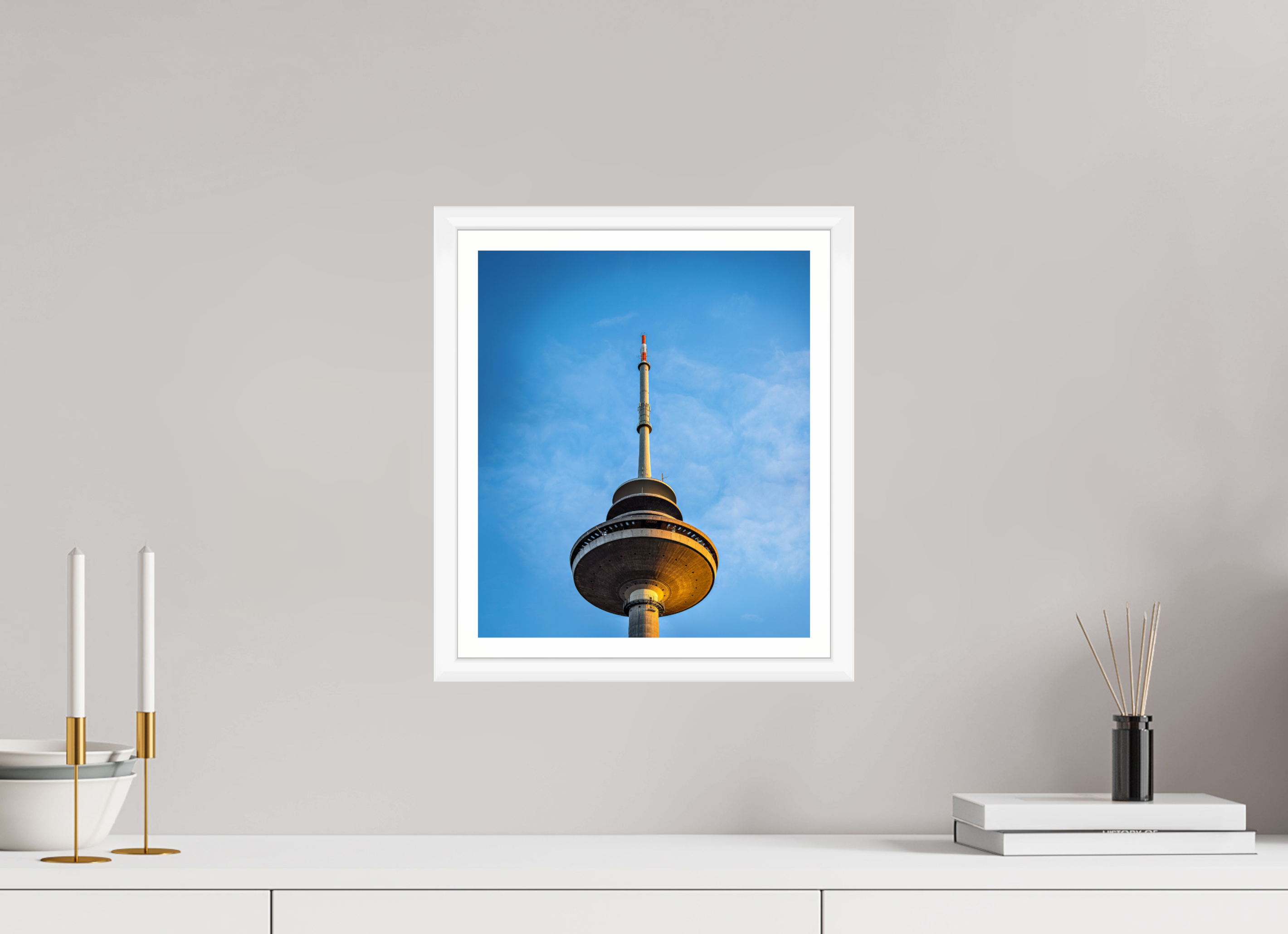 30 x 34,8 cm, Bern weiß und Rand Der Fernsehturm - Die Spitze