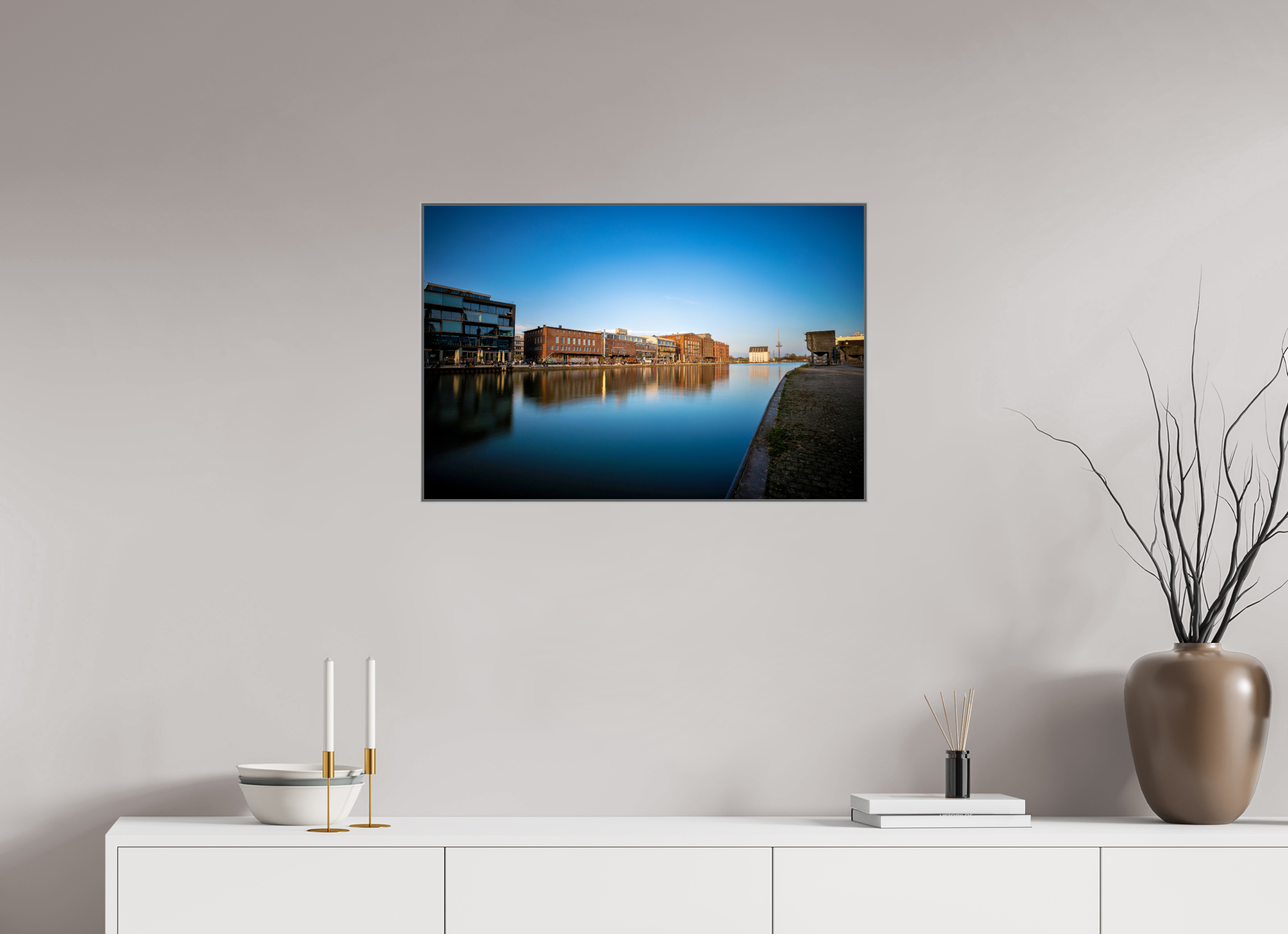 75 x 50 cm, Alurahmen 25mm Der Hafen im Überblick