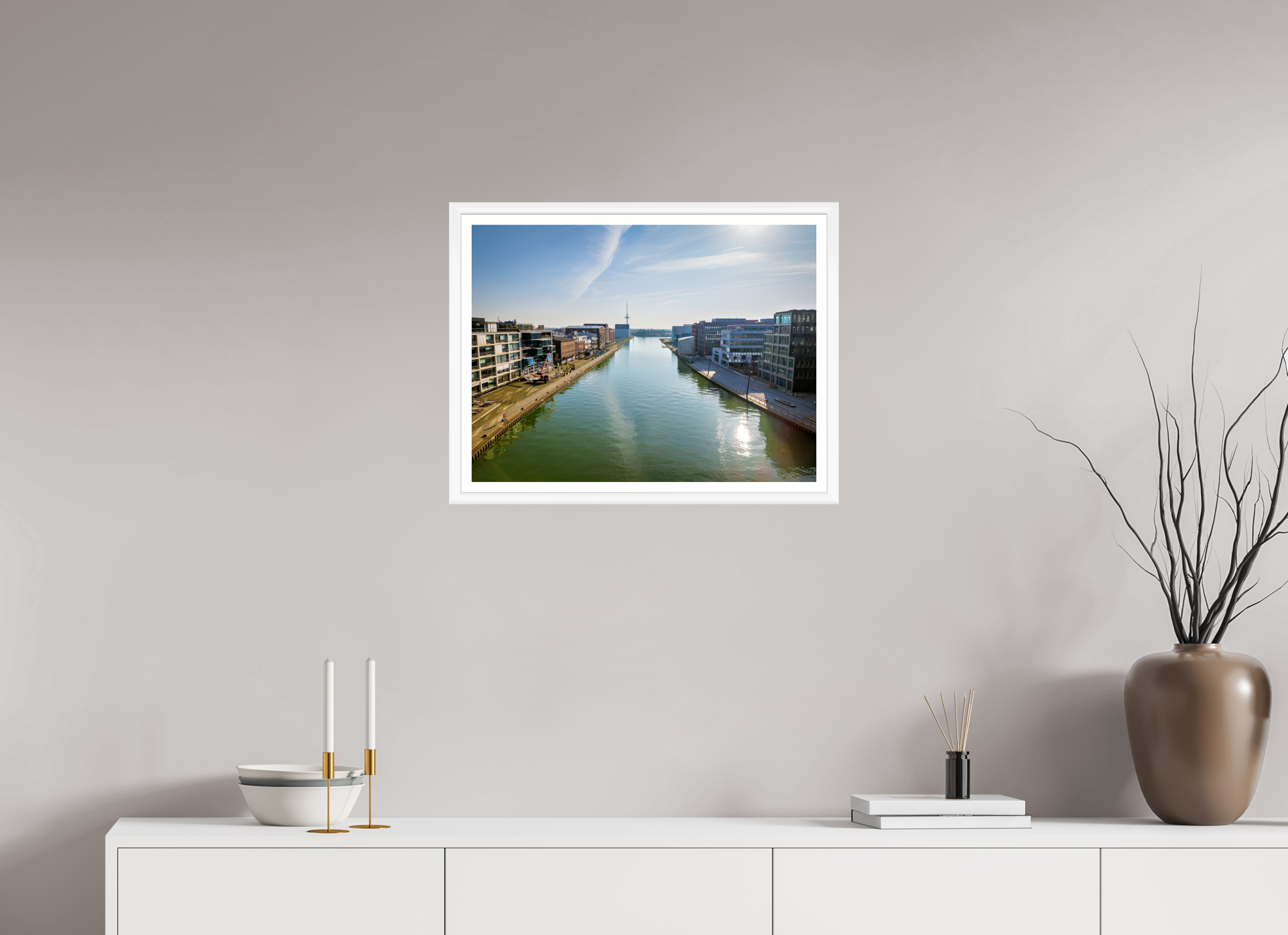 60 x 45 cm, Bern weiß und Rand Münster Hafen – Ruhe zwischen Stahl und Wasser