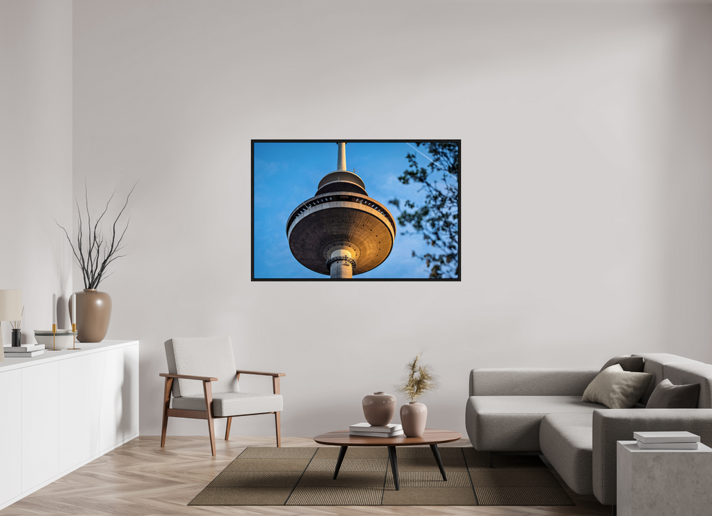 150 x 100 cm, Floater Frame Der Fernsehturm - Das UFO