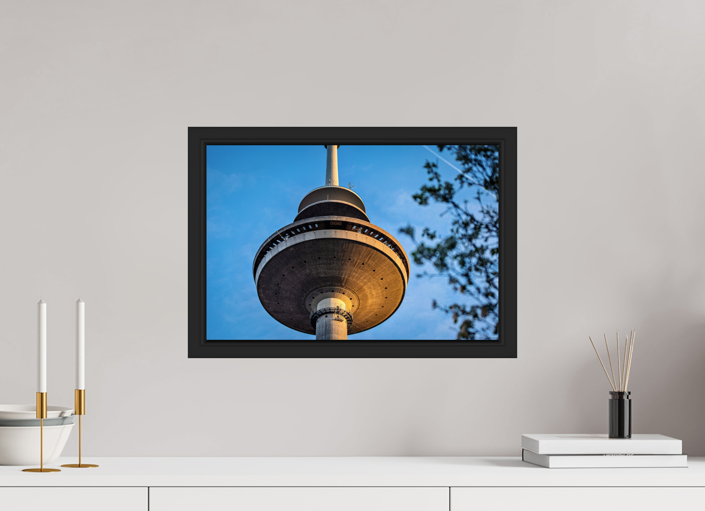 45 x 30 cm, Tokyo 20mm Schattenfuge 4mm Der Fernsehturm - Das UFO