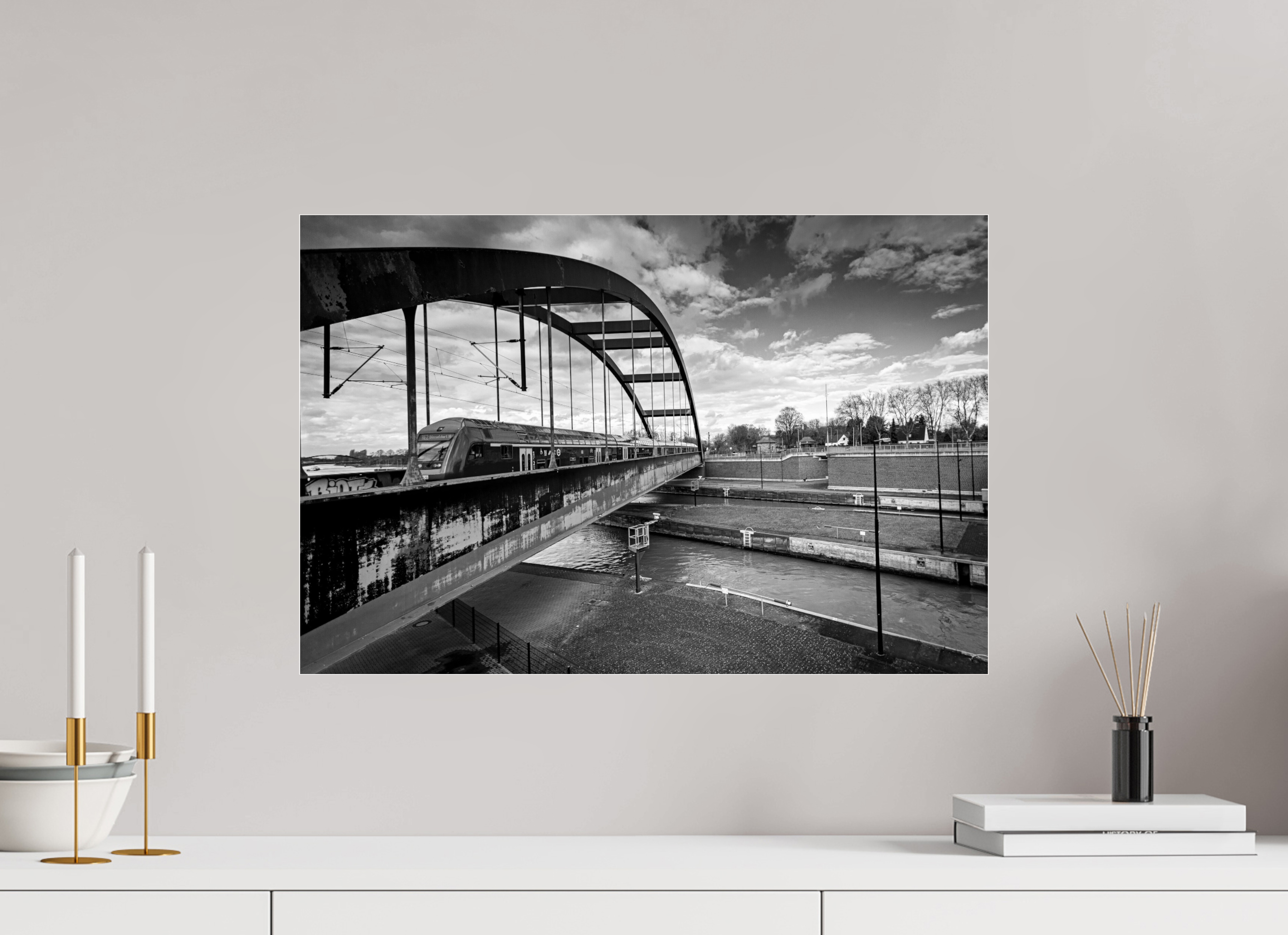 60 x 40 cm, Photo Print Under Acrylic Glass Die Schleuse und der Zug